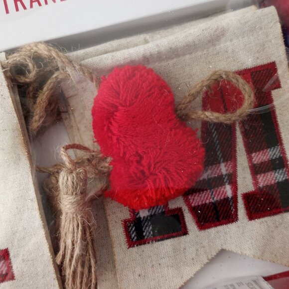 'Hobby Lobby' Double Strand Christmas Garland 68" New in box - Picture 7 of 9